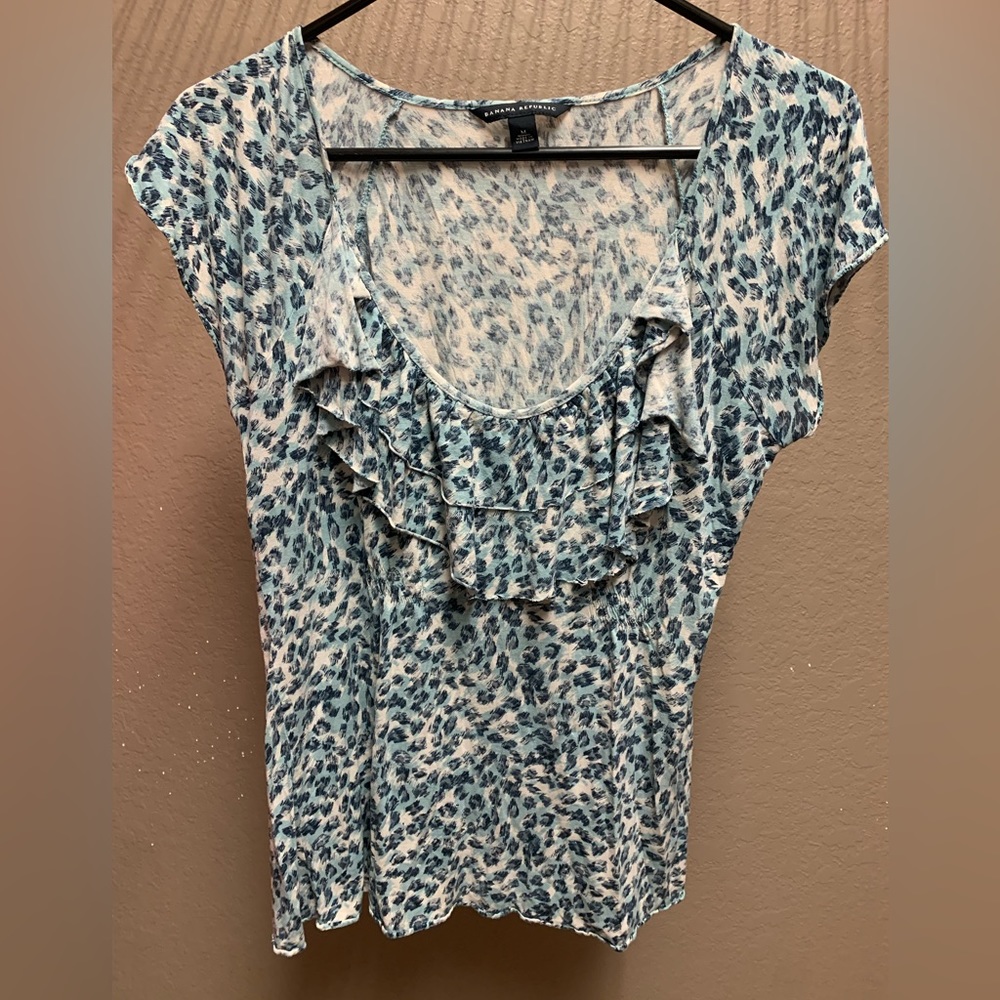Banana Republic Women’s Blue Animal Print Tshirt